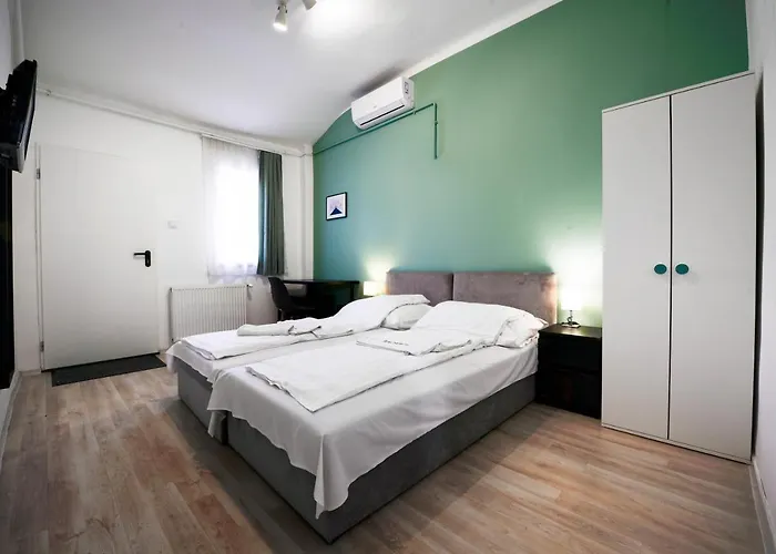 Chesscom Guesthouse